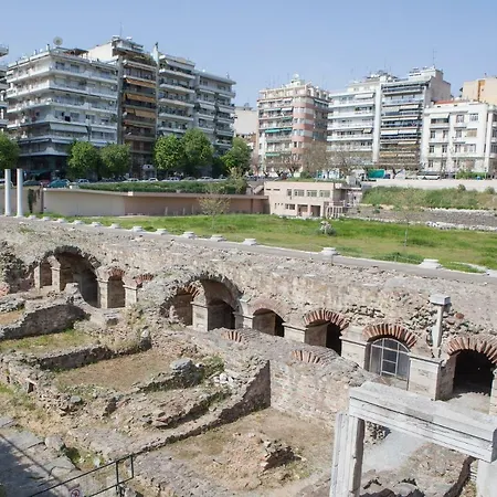 The Place To Be Next To Ancient Agora #feelslikehome * Thessalonique
